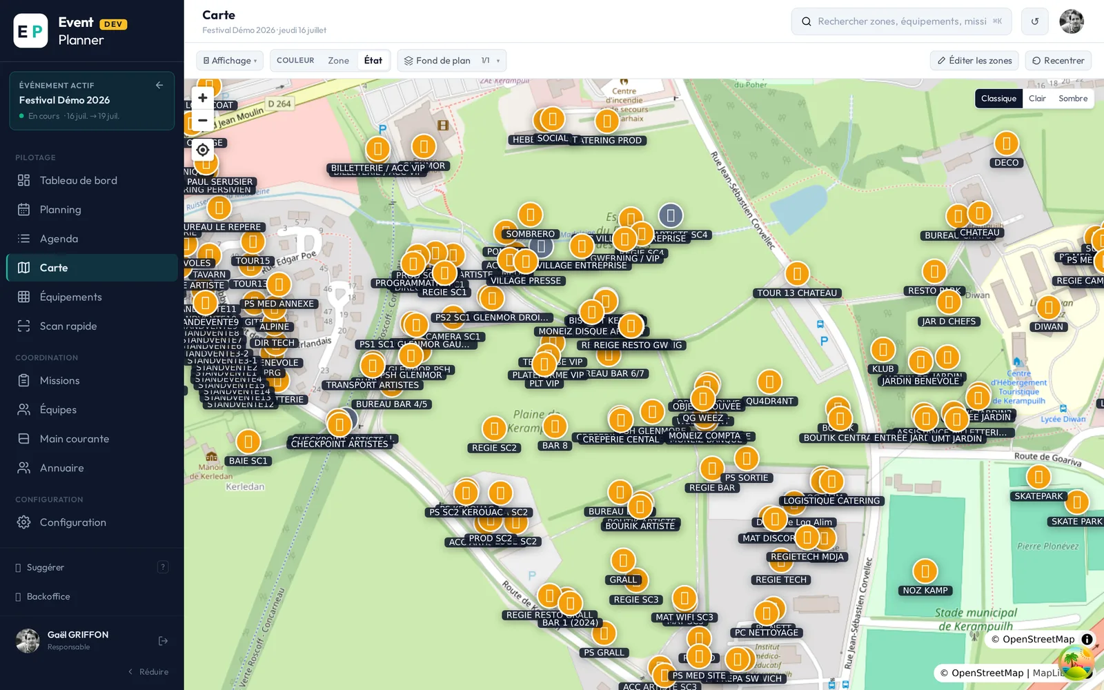 Carte interactive d'un festival avec de nombreuses zones et points d'intérêt.